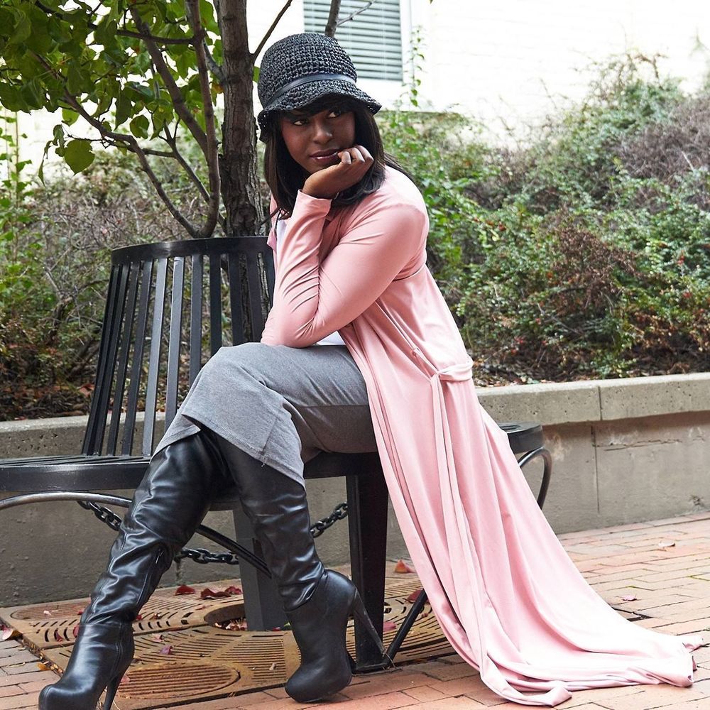 Meet your Posher, Adrianna